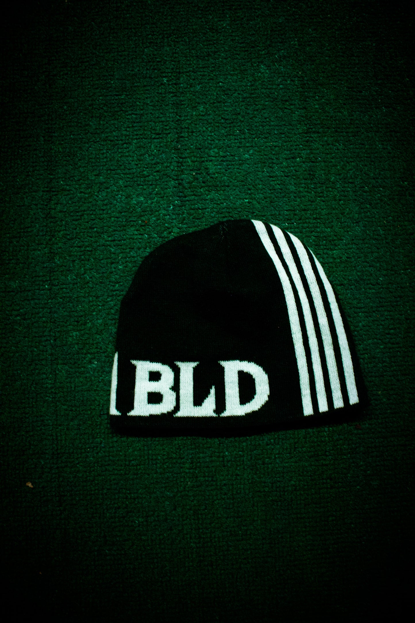 "BLÄCK" STÄYY HUMBLD BEANIE